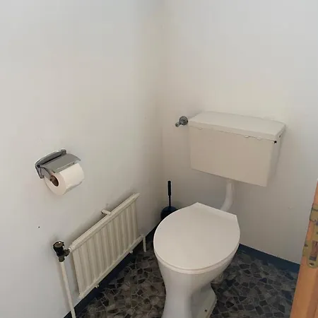 Njoy! Apartment-haus - Garten & Balkon 度假居 Altbach