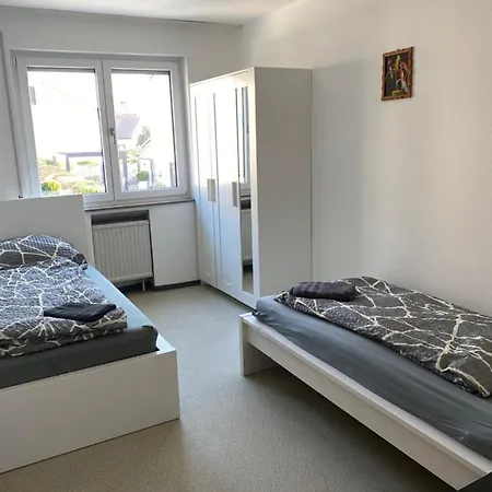 Njoy! Apartment-haus - Garten & Balkon 度假居 Altbach
